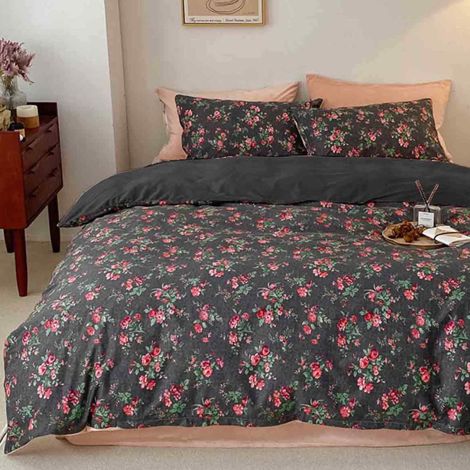 THEATERCRAFT Queen Comforter Set 3pc - Image 2