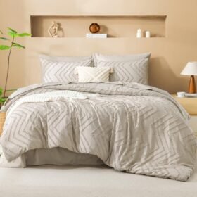 THEATERCRAFT King Size Comforter Set with Sheets Beige