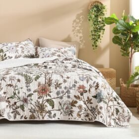 THEATERCRAFT Floral Black Quilt King Size
